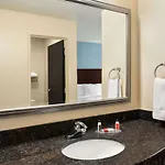 Luxe Hotel 2*