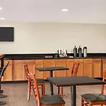 Luxe Hotel