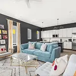 Hotel Vibrant Designer House With Roof Deck & Garage Near Dt