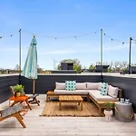 Hotel Vibrant Designer House With Roof Deck & Garage Near Dt