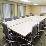 La Quinta By Wyndham Airport Hotel 3*