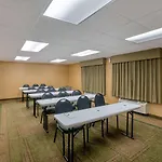 La Quinta By Wyndham Airport 3*