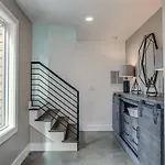 Private Parking, Patios In Stunning East Nash Home 5 Min From Dt