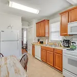 Cozy Cottage In East Nash