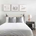 Modern Apartment In Prime Location Id9717X32