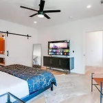 Close To The Gulch - Book Today