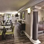 Hotel La Quinta By Wyndham South 2*