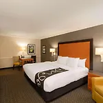 Hotel La Quinta By Wyndham South 2*