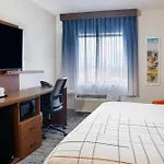 La Quinta By Wyndham Airport Nashville