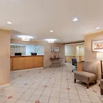 La Quinta By Wyndham Airport Hotel