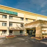 Hotel La Quinta By Wyndham Airport
