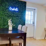 Peaceful 1 Bed 1 Bath With Free Parking & Pets Allowed