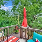 Location 5 Mins To Broadway Sleeps 8