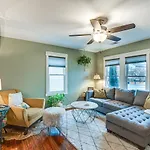 Charming Nashville Home With Fire Pit, Indoor Sauna!