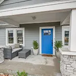 Charming Nashville Home With Fire Pit, Indoor Sauna!
