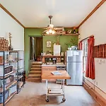 Eclectic Nashville Cottage About 5 Mi To Downtown!