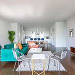 Large Home With Rooftop & Views Sleeps 12
