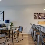 New* East Nash - King Bed Short Drive To Dwntwn