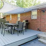 Rockin\' West Nashville Retreat - 5 Miles From Downtown