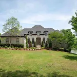 Luxury@Lake Mansion Pool/Hot Tub For Discerning Tastes
