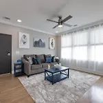 Cobalt Mustang - 2 Bedroom Condo - 2 Mins To Tsu