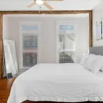 Music Town - Gorgeous Germantown Condo