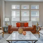 Fire & Ice - Two Midtown Homes - Rooftop Hot Tubs