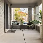 In The Heart Of 12 South & Belmont, 3 Miles To Downtown