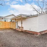 Southbound Stays - Little House