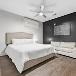 The Hollywood The Gulch Apartment Nashville