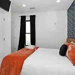 Riverfront 1 Mile To Broadway Modern Condo