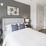Landing Modern Apartment With Amazing Amenities