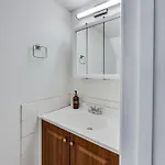 Villa East Nash 12 Mins To Broadway Sleeps 6 *