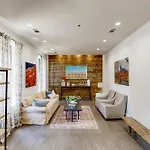 Lofts At 30Th