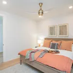 Luxury 3-Story East Nash Sfh