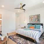 Luxury 3-Story East Nash Sfh