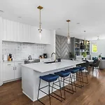 Walk To Belmont, 12 South With Private Patio And Garage