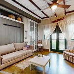 Little House - Holiday home *