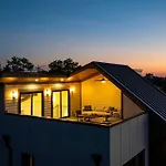 Luxe-Elevate-Modern Luxury-Stunning City Views