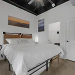 New Sleeps 4 - 7 Mins To Dwtn *