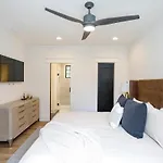 Elegant Space Walk To Belmont & Hillsboro Village
