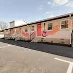 East Nash-Vegas! Brand New Apartment!
