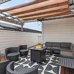 Rooftop Deck Firepit And Garage Walk To 12 South And Restaurants