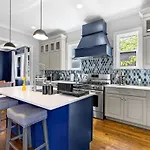 5 Mins To Downtown - Big Luxury House - 7 Beds * Nashville