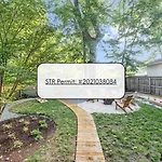 The Maple House - Huge Backyard & Mins To Broadway