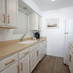 Stunning Riverfront Getaway In Downtown Holiday home *