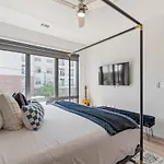 Walk To Nightlife, Vanderbilt, Minutes To Broadway