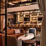 Marriott At Vanderbilt 4*
