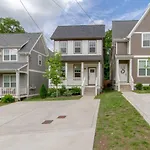 Spacious Nashville Home With 7 Beds 4 Bedrooms And 2.5 Bathrooms