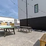 Slick Floor Deck Walk To Gulch And Downtown Nashville